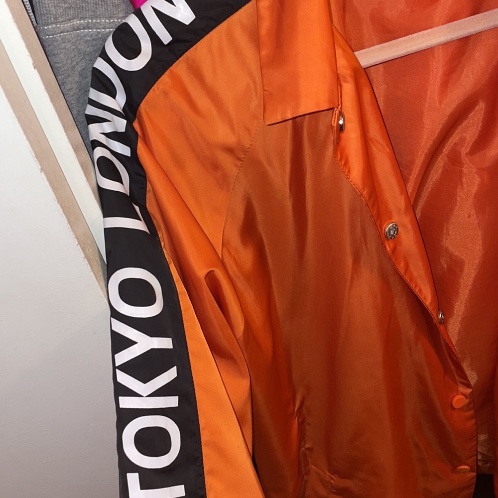 Orange jacket - Picture 3 of 7